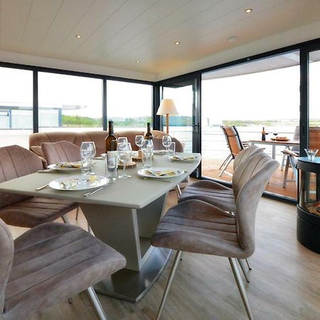 Вилла Hausboot No. 5 "Treibholz" Mucheln Экстерьер фото