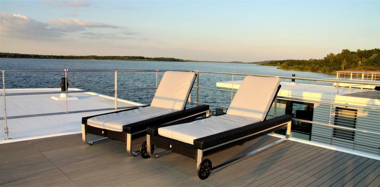 Вилла Hausboot No. 5 "Treibholz" Mucheln Экстерьер фото